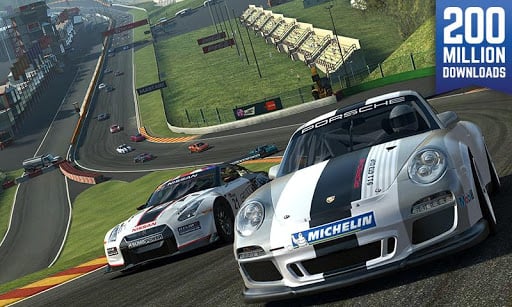 Screenshot Real Racing 3